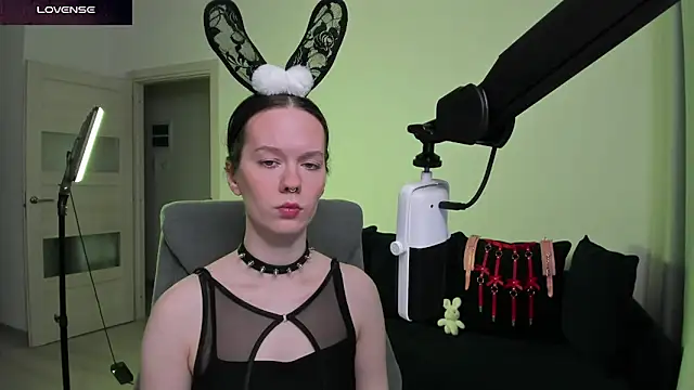 DivineBite online show from February 28, 2026, 3:02 pm