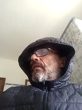 Snapshot of superzeus1 chatting on November 26, 2025, 12:06 pm superzeus1 online show from November 26, 2025, 12:06 pm