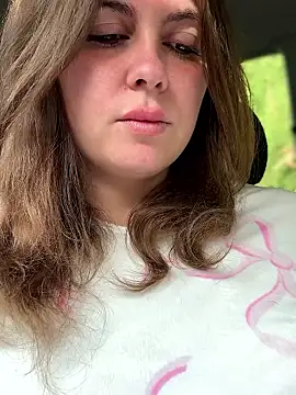 Snapshot of Samantha_official chatting on January 17, 2026, 10:31 am Samantha official online show from January 17, 2026, 10:31 am