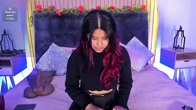 Karlagonzales  online show from October 11, 2025, 10:03 am