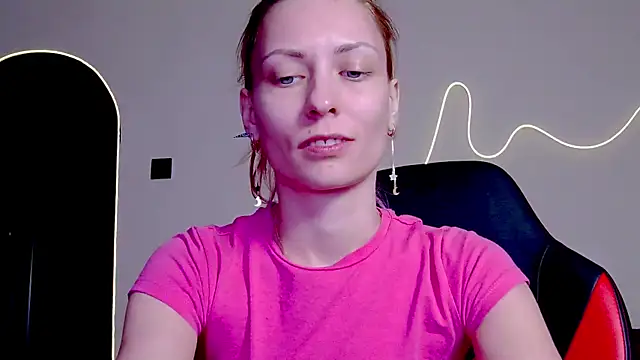 karo123421 online show from November 21, 2025, 9:35 pm