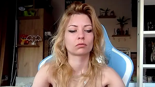 karo123421 online show from March 12, 2026, 4:51 am