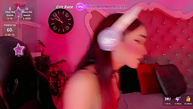 LeyXandrabraz online show from November 14, 2025, 8:18 pm