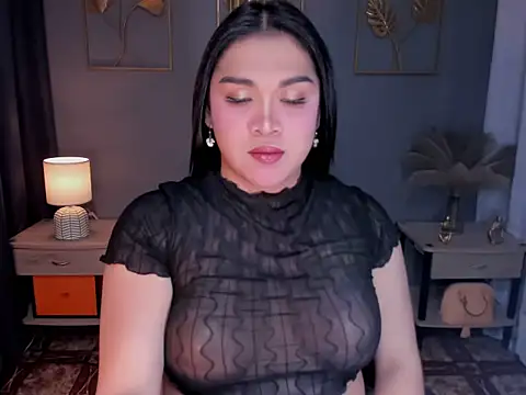 MaxeneCullens online show from September 11, 2025, 5:51 am