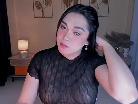 MaxeneCullens online show from April 22, 2026, 2:58 am