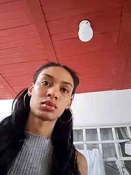 Snapshot of Leaberry chatting on February 15, 2026, 8:16 pm Leaberry online show from February 15, 2026, 8:16 pm