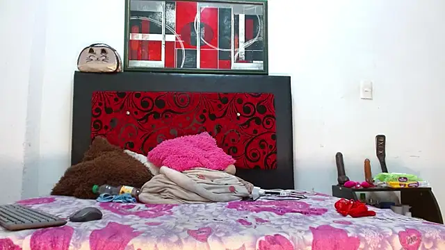 LexiStone  online show from April 8, 2026, 2:17 pm