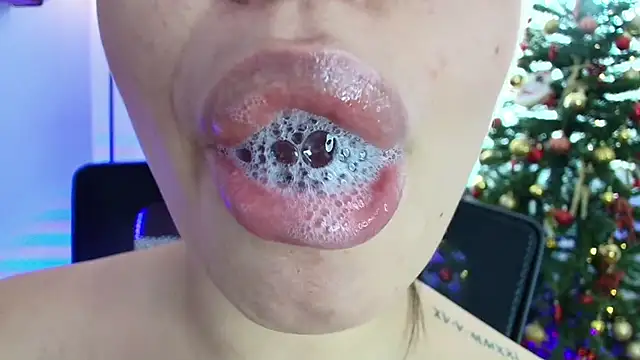 lisbet21x online show from December 31, 2024, 3:53 pm