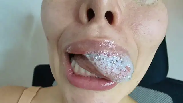 lisbet21x online show from September 29, 2025, 11:09 pm