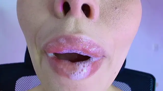 lisbet21x online show from November 15, 2025, 2:57 pm