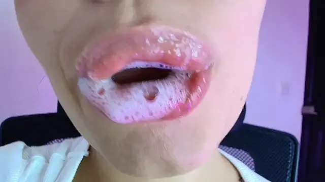 lisbet21x online show from November 19, 2025, 10:10 pm