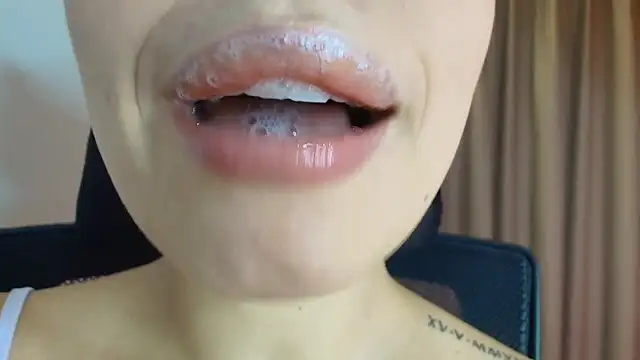 lisbet21x online show from March 27, 2026, 10:31 pm