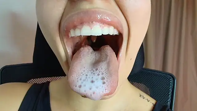 lisbet21x online show from March 30, 2026, 10:00 pm