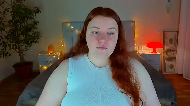 Snapshot of PolinaSalvatore chatting on February 6, 2026, 8:23 pm PolinaSalvatore online show from February 6, 2026, 8:23 pm