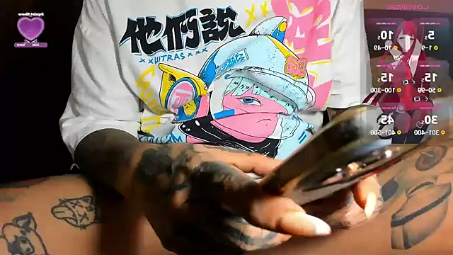 girl tatto13 online show from April 8, 2026, 2:44 am