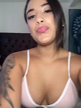 Nattasha Brown online show from November 18, 2025, 4:22 pm