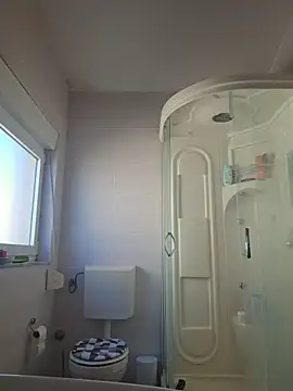 U prolazu online show from April 5, 2026, 8:00 am