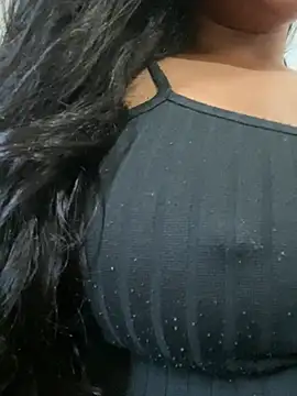 Snapshot of bea3liz chatting on December 19, 2024, 6:12 pm bea3liz online show from December 19, 2024, 6:12 pm