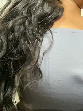 Snapshot of bea3liz chatting on February 17, 2025, 1:36 am bea3liz online show from February 17, 2025, 1:36 am