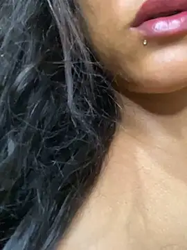 Snapshot of bea3liz chatting on February 21, 2025, 1:55 am bea3liz online show from February 21, 2025, 1:55 am