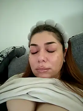 Ella sweety online show from February 3, 2026, 10:42 am