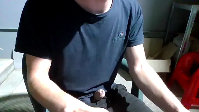 Snapshot of simoninside25 chatting on September 14, 2025, 9:25 pm simoninside25 online show from September 14, 2025, 9:25 pm