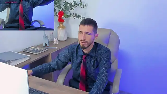 Snapshot of sam_bisex chatting on March 2, 2026, 11:00 pm sam bisex online show from March 2, 2026, 11:00 pm