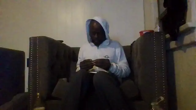 Daddy hook online show from December 17, 2025, 4:29 am