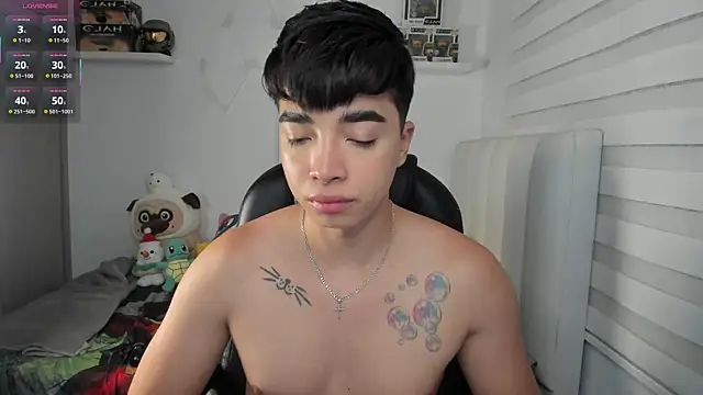 santy7v7 online show from March 28, 2026, 12:16 pm