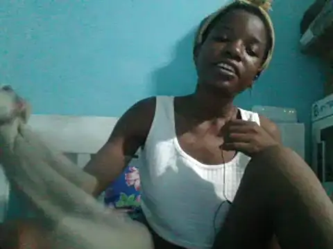 sweetchic  online show from March 11, 2025, 6:30 pm