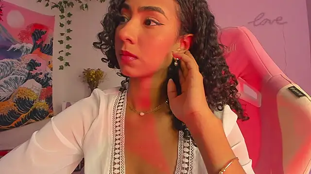 khaliope online show from December 12, 2024, 3:21 am