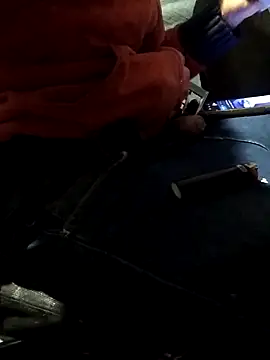 Wero4200 online show from November 21, 2025, 8:02 am