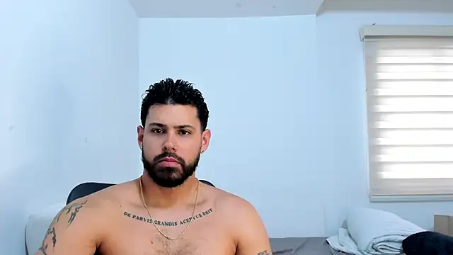Snapshot of Justyn_Torres chatting on October 21, 2025, 11:55 am Justyn Torres online show from October 21, 2025, 11:55 am