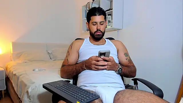 Justyn Torres online show from February 11, 2026, 2:33 pm