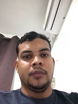 Snapshot of ElsecretodeBruno chatting on September 9, 2025, 1:49 am ElsecretodeBruno online show from September 9, 2025, 1:49 am