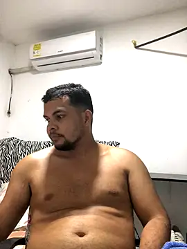 Snapshot of ElsecretodeBruno chatting on November 17, 2025, 1:00 am ElsecretodeBruno online show from November 17, 2025, 1:00 am