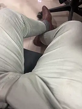 Bareilly Boy1 online show from February 26, 2025, 1:19 pm