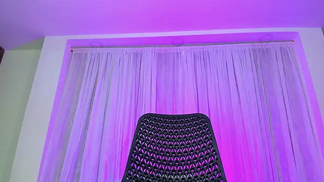 Snapshot of jaddyk_ chatting on December 1, 2025, 9:20 pm jaddyk online show from December 1, 2025, 9:20 pm