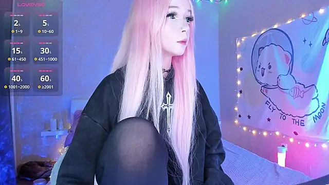 Misty Shadow online show from November 15, 2025, 9:43 pm