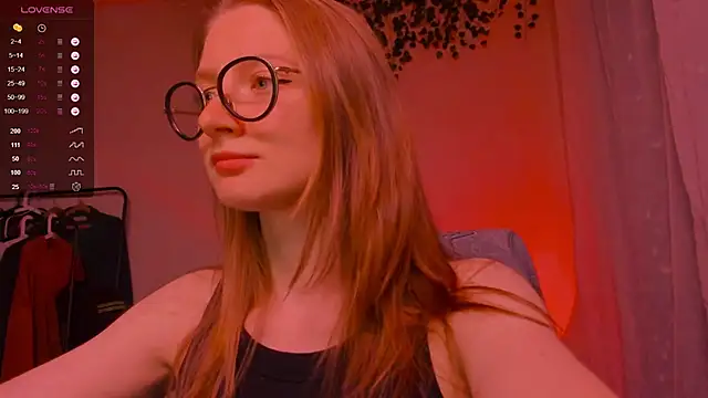 mollytuck online show from October 17, 2025, 3:14 pm