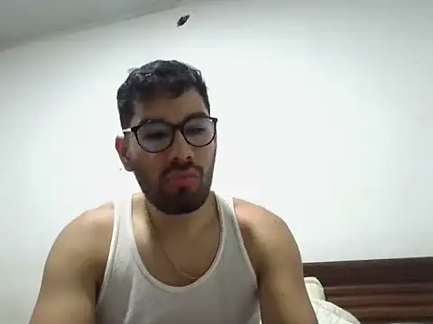 Snapshot of x-sebastian chatting on September 28, 2025, 12:27 am x-sebastian online show from September 28, 2025, 12:27 am