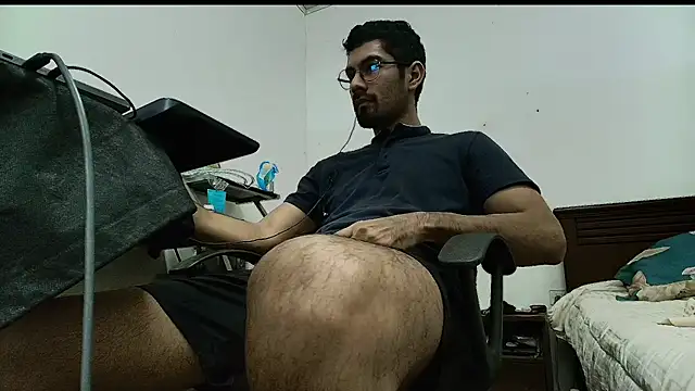 x-sebastian online show from April 4, 2026, 8:17 pm