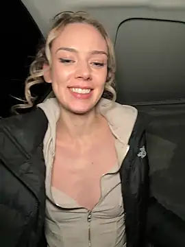 Snapshot of HopeHeaven chatting on January 6, 2025, 7:24 pm HopeHeaven online show from January 6, 2025, 7:24 pm