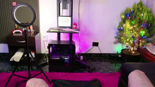 lilithandpaul online show from December 23, 2024, 7:41 pm