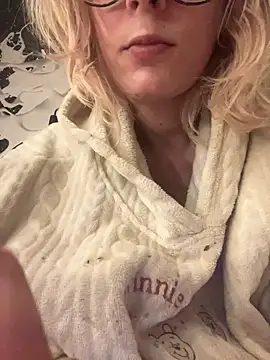 MarikaWild93 online show from December 3, 2024, 10:29 pm