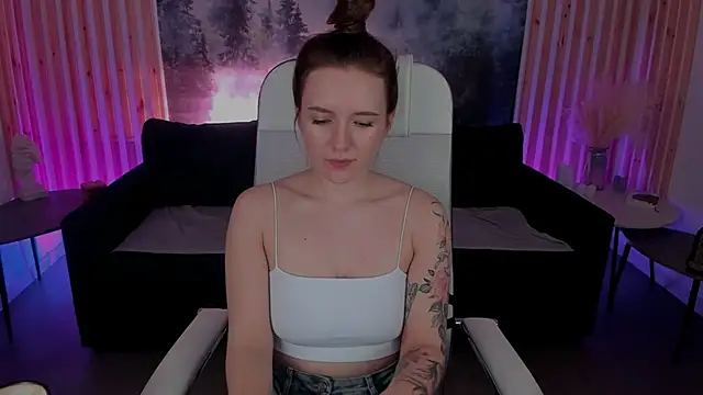 JennyDens online show from February 10, 2025, 8:53 am