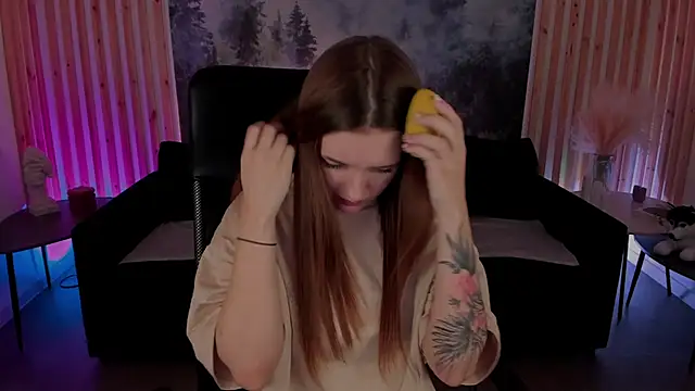 JennyDens online show from February 23, 2025, 5:45 am