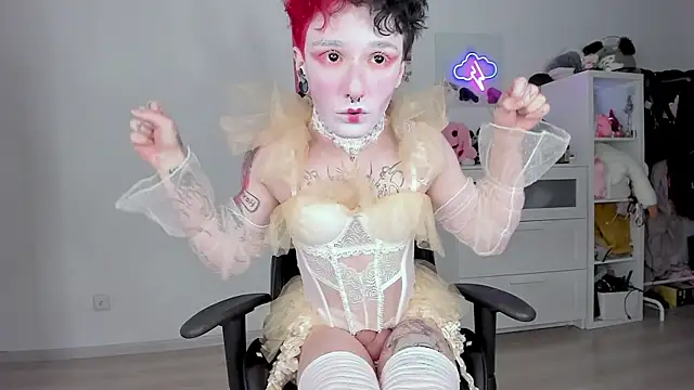 Snapshot of sweet_pinkberry chatting on November 1, 2025, 7:49 pm sweet pinkberry online show from November 1, 2025, 7:49 pm