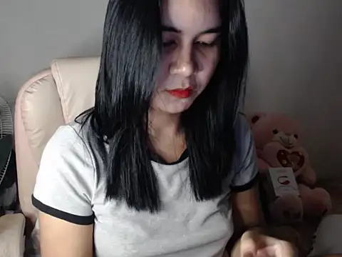 TransPetite1 online show from November 29, 2025, 3:26 pm