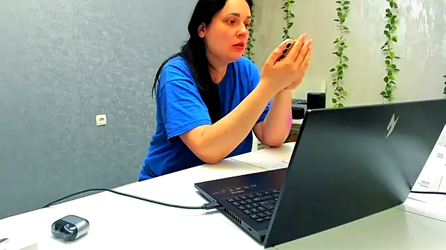 WorshipLilit online show from May 12, 2026, 5:54 pm